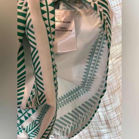 Green and White Lightweight Geometric Striped Tank Top. - Picture 7 of 10